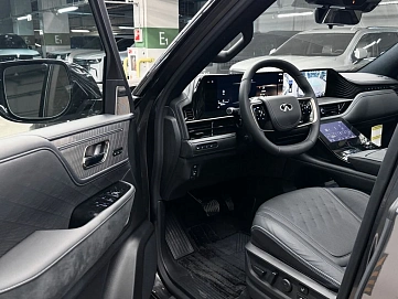Infiniti QX80, 2025г, полный привод, автомат