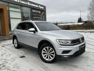 Volkswagen Tiguan, 2018г, передний привод, робот