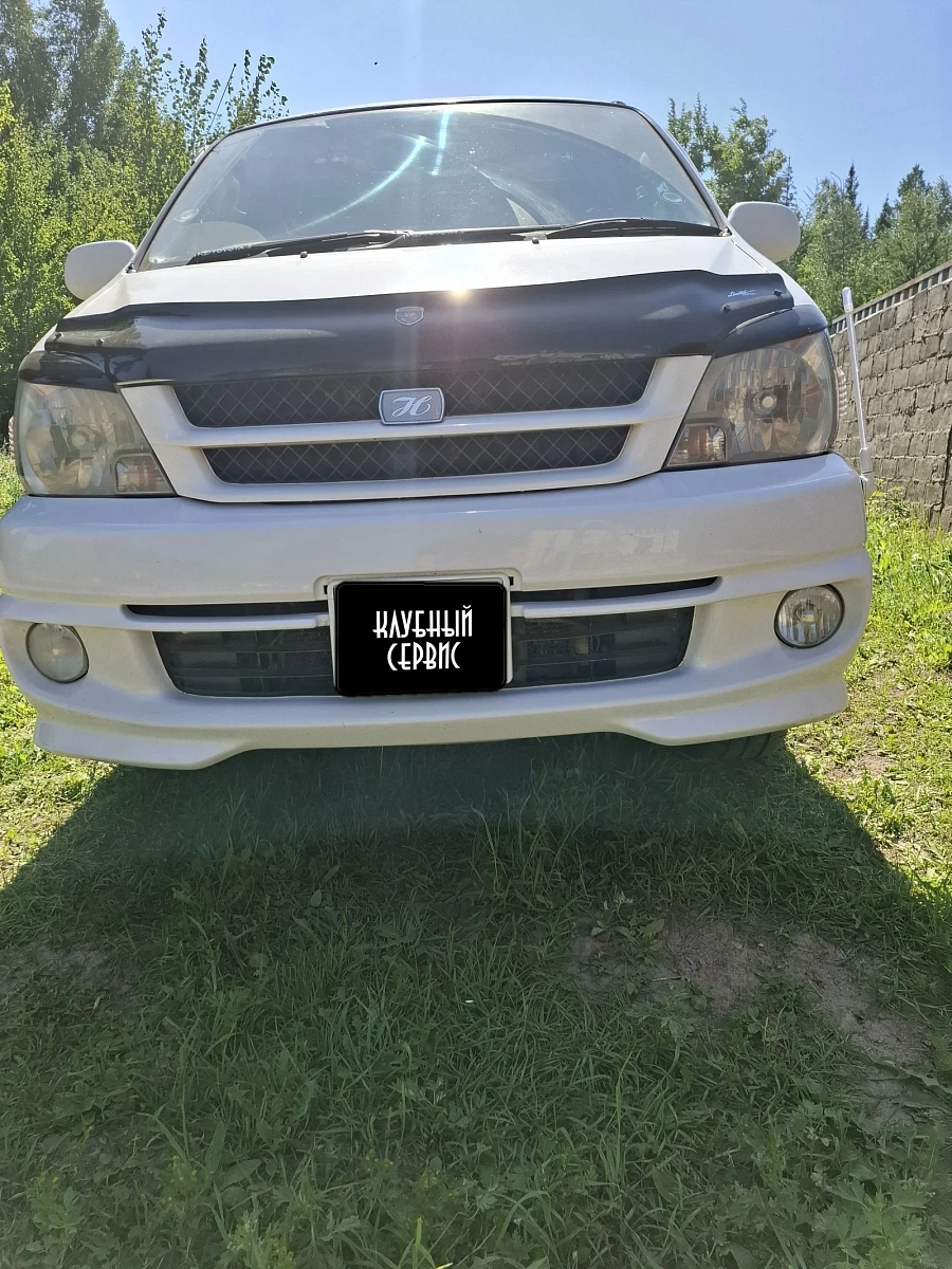 Toyota Touring HiAce, 2001г., полный привод, автомат