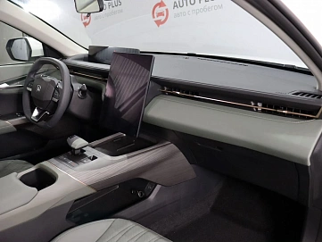 Changan Lamore, 2024г, передний привод, робот