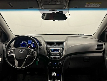 Hyundai Solaris, 2014г., передний привод, механика