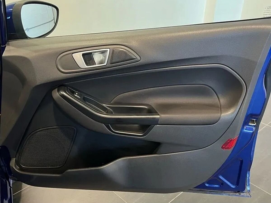 Ford Fiesta, 2016г., передний привод, автомат