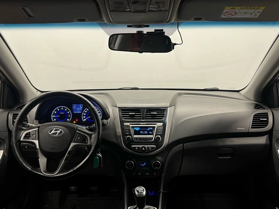 Hyundai Solaris, 2014г., передний привод, механика