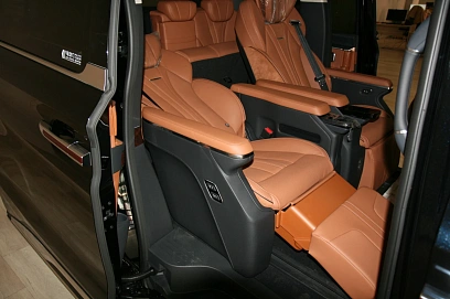 Hongqi HQ9, 2025г, передний привод, автомат