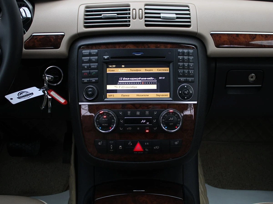 Mercedes-Benz R-Класс, 2011г., полный привод, автомат