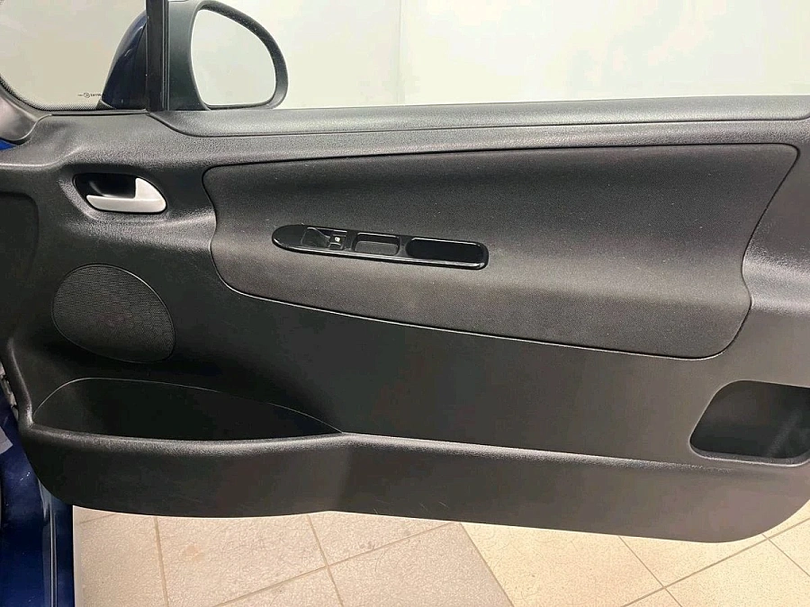 Peugeot 207, 2009г., передний привод, робот