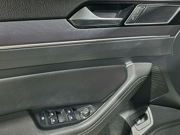 Volkswagen Passat, 2016г, передний привод, робот