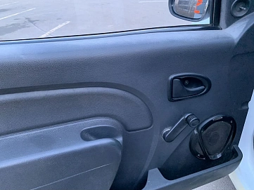 Renault Logan, 2006г, передний привод, механика