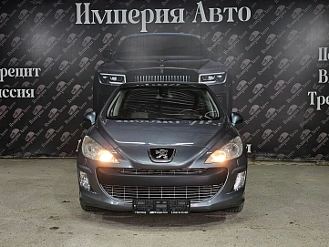 Peugeot 308, 2010г., передний привод, автомат
