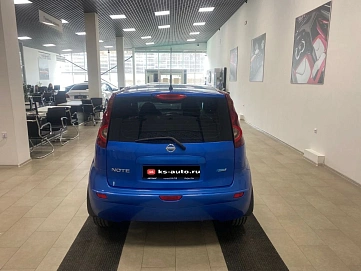 Nissan Note, 2010г., передний привод, механика