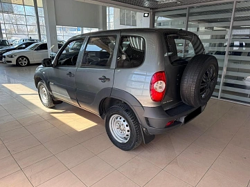 Chevrolet Niva, 2015г, полный привод, механика
