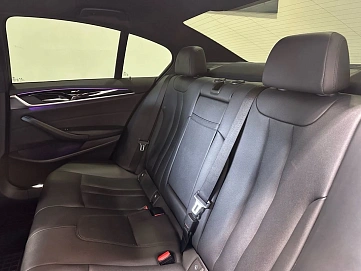 BMW 5 серии, 2020г, задний привод, автомат