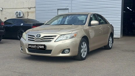 Toyota Camry, 2009г, передний привод, автомат