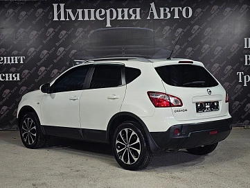 Nissan Qashqai, 2012г, передний привод, вариатор