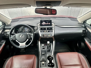 Lexus NX, 2017г, передний привод, автомат