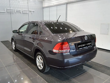 Volkswagen Polo, 2015г, передний привод, механика