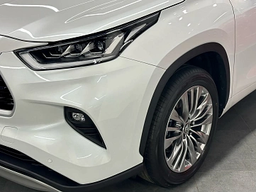 Toyota Highlander, 2025г, полный привод, автомат