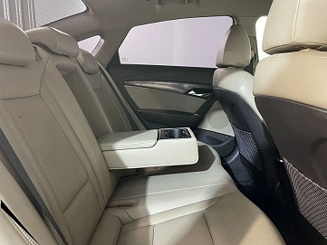 Hyundai i40, 2015г, передний привод, автомат