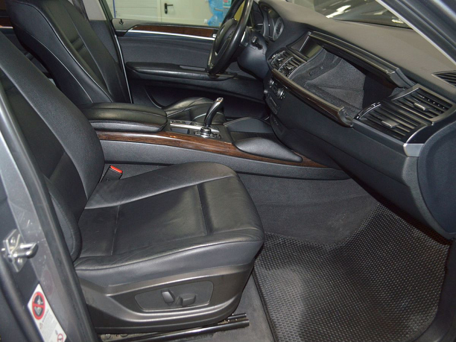 BMW X6, 2010г., полный привод, автомат