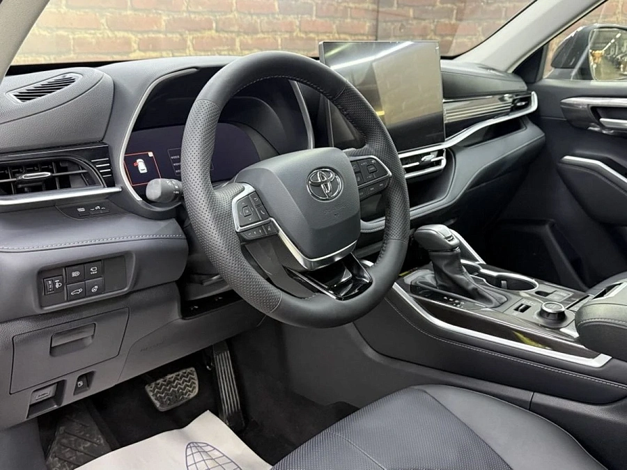 Toyota Highlander, 2026г., полный привод, автомат