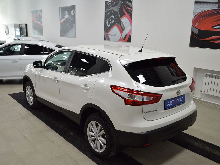 Nissan Qashqai, 2014г., передний привод, вариатор