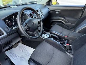 Citroen C-Crosser, 2011г, полный привод, вариатор