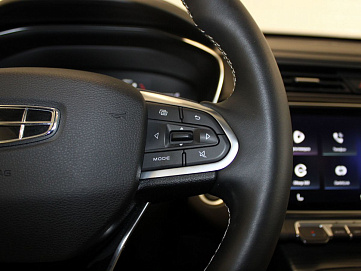 Geely Atlas Pro, 2023г, передний привод, автомат