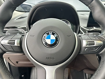 BMW X1, 2021г, передний привод, робот