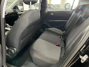 Peugeot 308, 2020г, передний привод, автомат