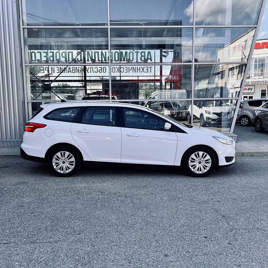 Ford Focus, 2018г., передний привод, робот