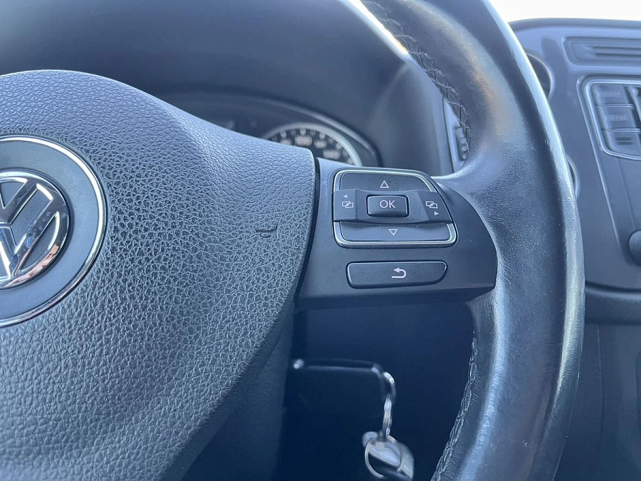 Volkswagen Tiguan, 2011г., передний привод, механика