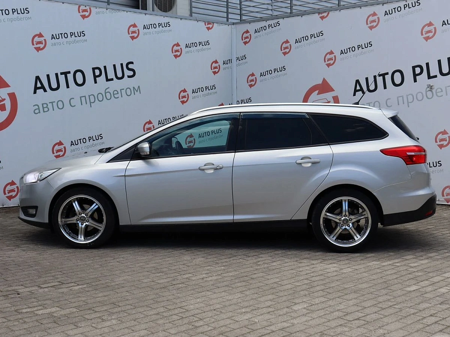 Ford Focus, 2016г., передний привод, робот