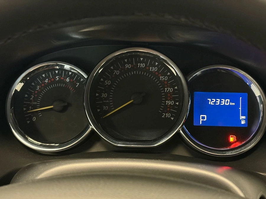 Renault Sandero, 2017г., передний привод, автомат