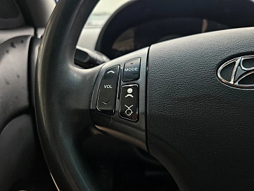 Hyundai Elantra, 2008г, передний привод, автомат