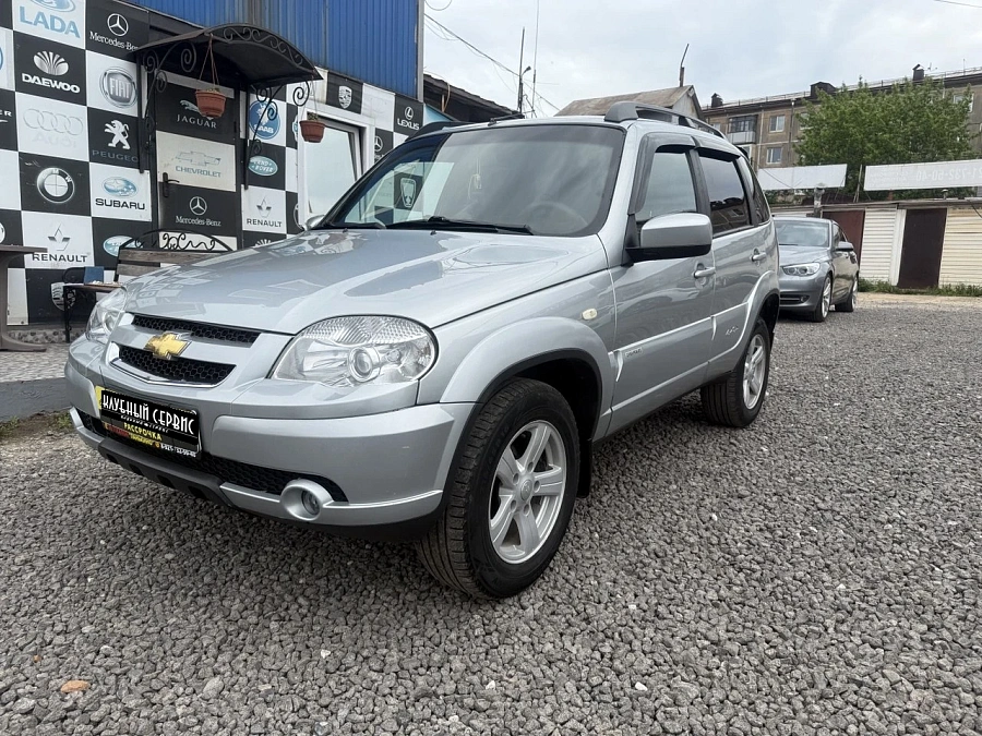 Chevrolet Niva, 2015г., полный привод, механика