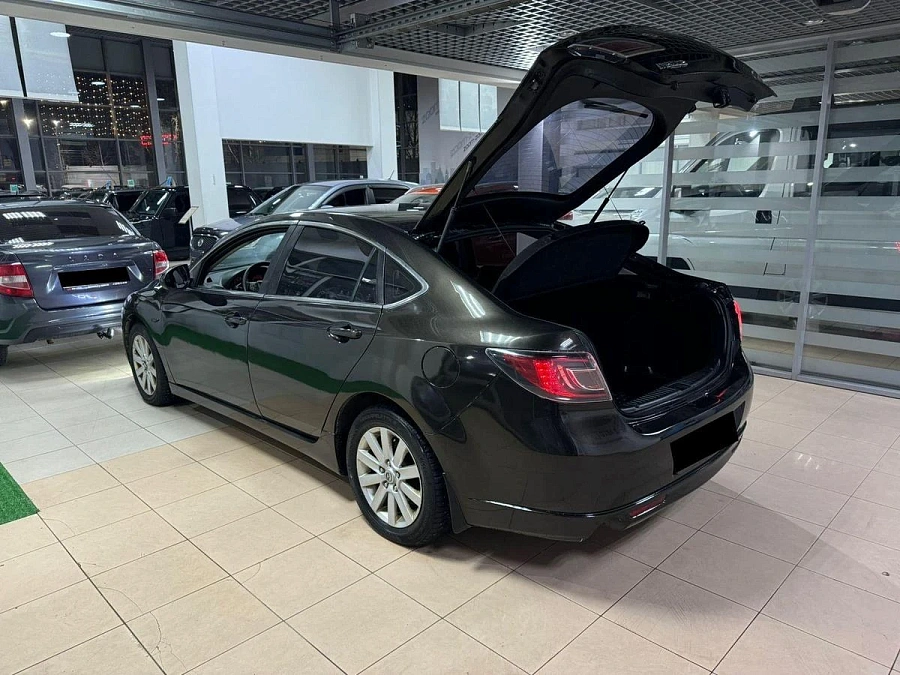 Mazda 6, 2008г., передний привод, механика