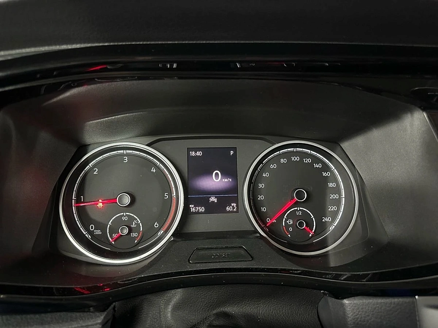 Volkswagen Multivan, 2021г., полный привод, робот