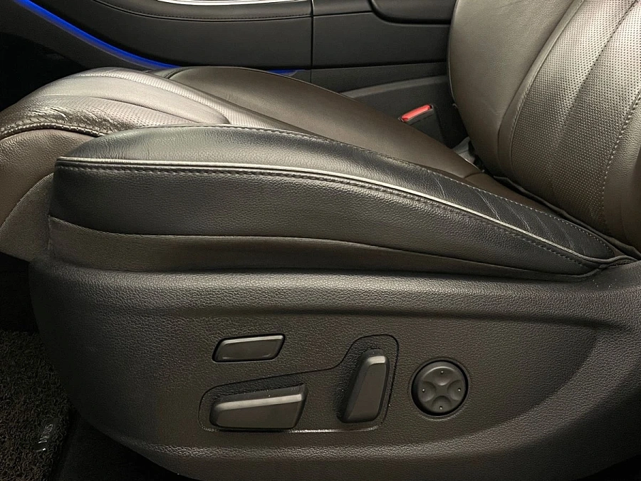 Hyundai Santa Fe, 2020г., передний привод, робот