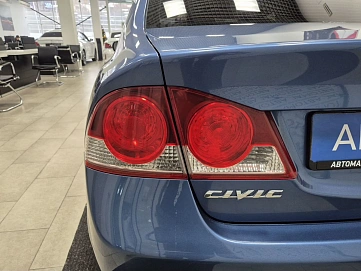 Honda Civic, 2008г, передний привод, автомат