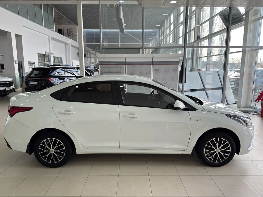 Hyundai Solaris, 2017г., передний привод, механика