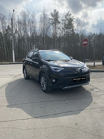 Toyota RAV4, 2018г, полный привод, вариатор
