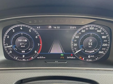 Volkswagen Golf, 2018г, передний привод, робот