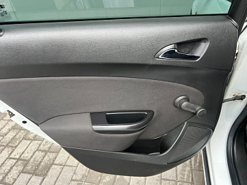 Opel Astra, 2012г, передний привод, автомат