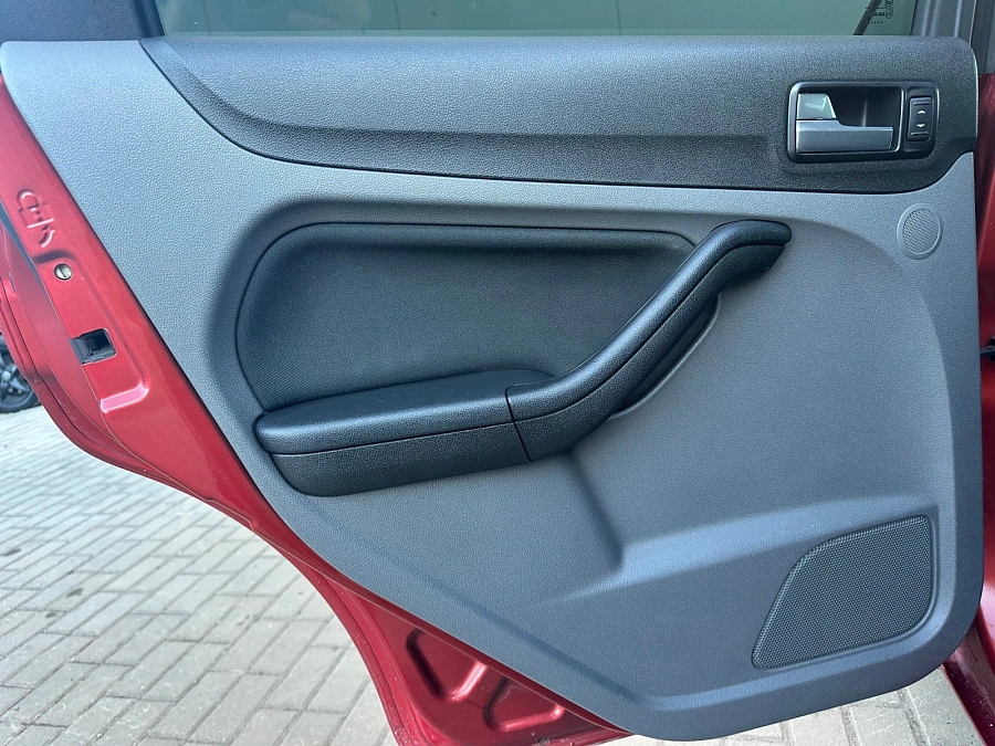 Ford Focus, 2010г., передний привод, автомат