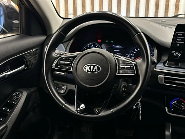 Kia Seltos, 2020г, полный привод, вариатор