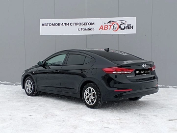 Hyundai Elantra, 2018г, передний привод, автомат