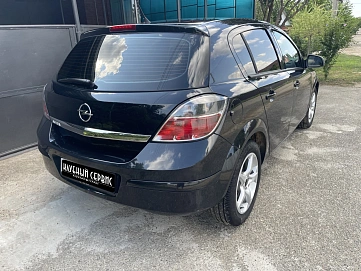 Opel Astra, 2012г, передний привод, робот