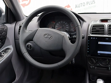 Hyundai Accent, 2010г, передний привод, механика