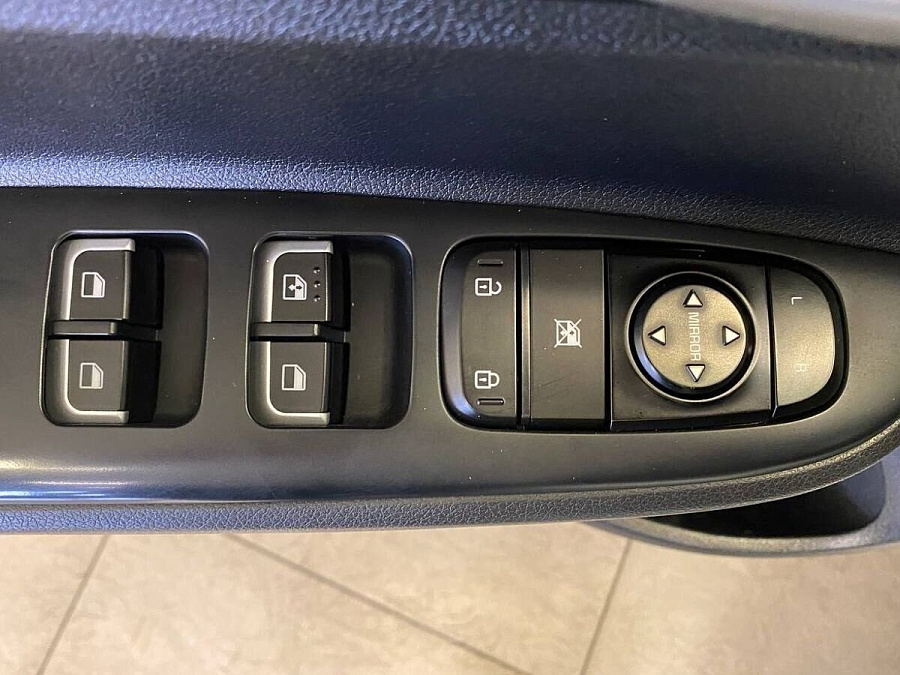 Kia , 2021г., передний привод, автомат