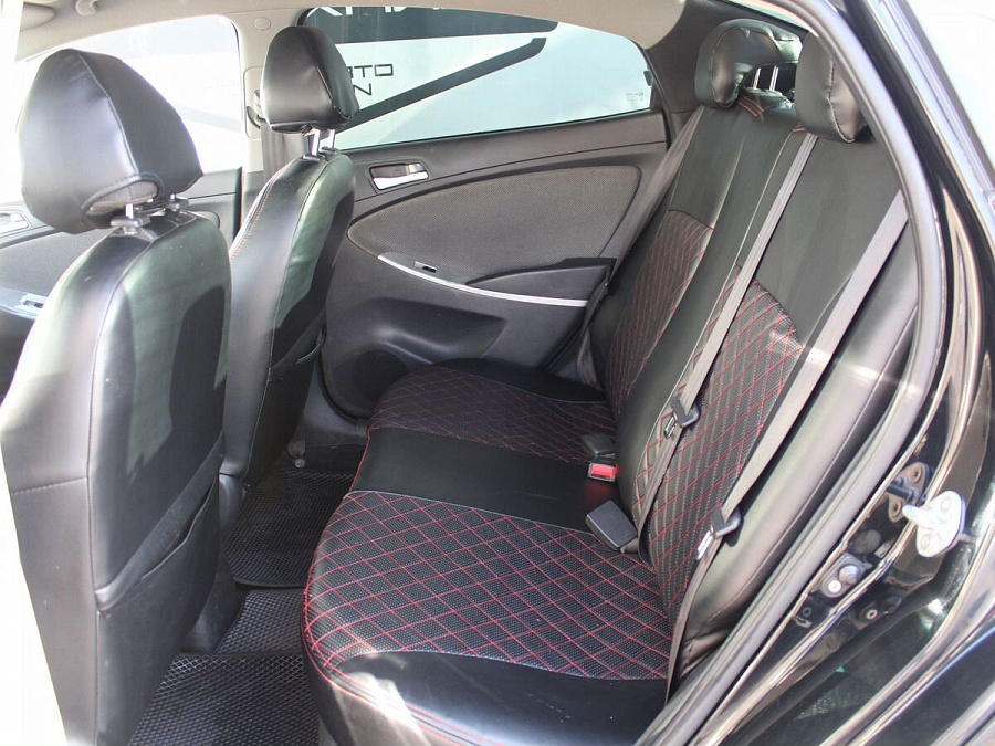 Hyundai Solaris, 2011г., передний привод, автомат